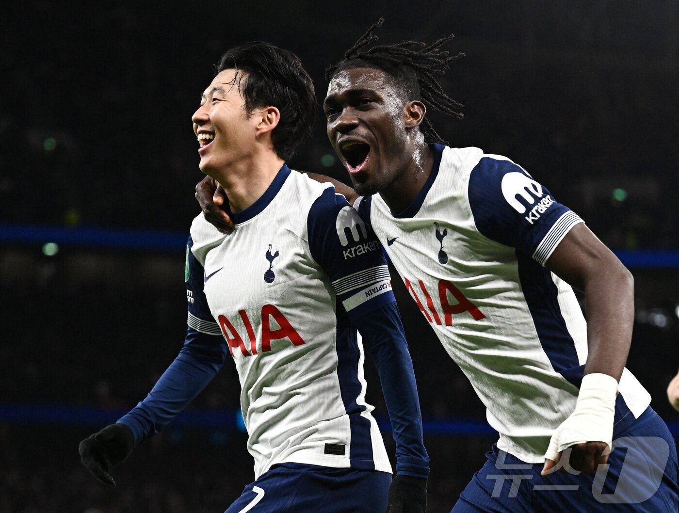 본문 이미지 - 손흥민은 20일&#40;한국시간&#41; 열린 2024-25 리그컵 8강 맨체스터 유나이티드전에서 결승 골을 넣어 토트넘 홋스퍼를 4강으로 이끌었다. ⓒ 로이터=뉴스1
