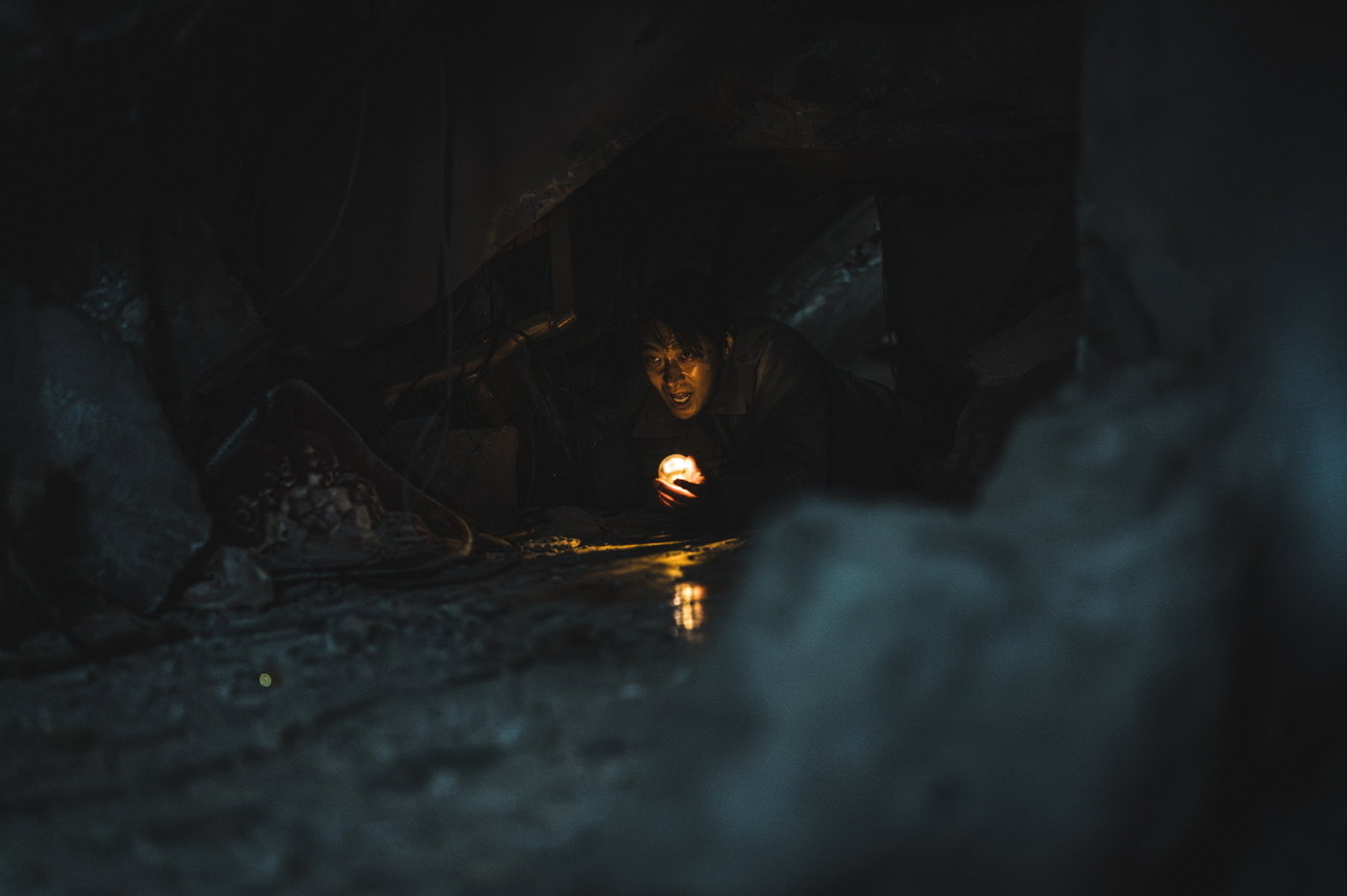 본문 이미지 - 조명가게 스틸 / 월트디즈니컴퍼니코리아