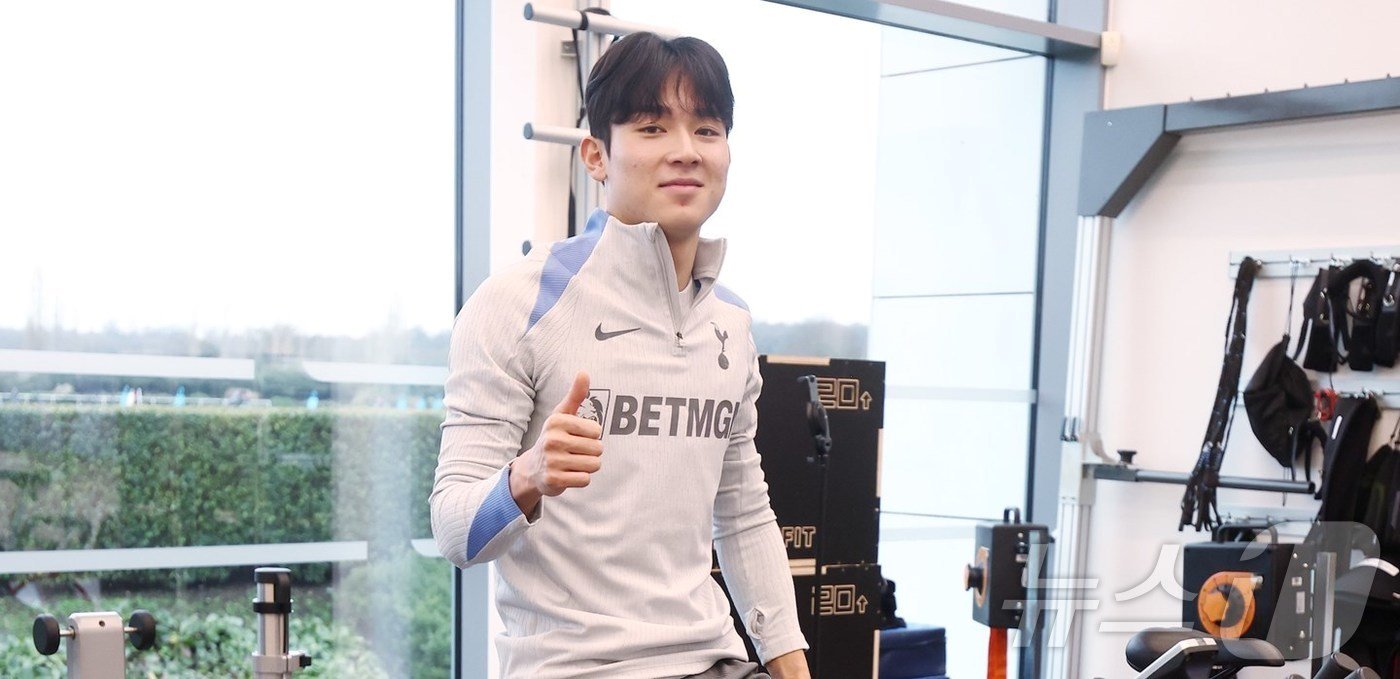 본문 이미지 - 토트넘 홋스퍼의 양민혁&#40;토트넘 홈페이지 캡처&#41;2024.12.22/뉴스1