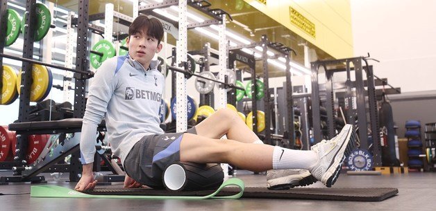 본문 이미지 - 토트넘에 합류한 양민혁&#40;18&#41;이 현지 적응에 들어갔다.  &#40;토트넘 홈페이지 캡처&#41;2024.12.22/뉴스1