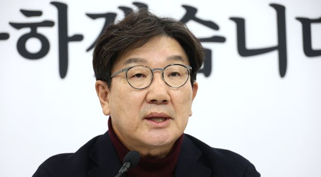 권성동 "특검추천권 야 독점…상설특검 거부권 안 쓰는게 헌법위반"