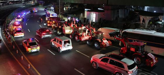 윤상현 "트랙터 불법 시위, 몽둥이가 답…경찰은 뭐하나, 공권력을 보여라"