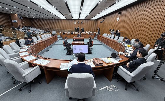 여야 헌법재판관 공방…"野 추천 후보 편향" vs "韓, 임명하라"