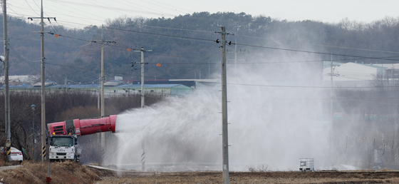 천안·안성 산란계 농장 고병원성 AI 확진…중수본 "특별관리 착수"
