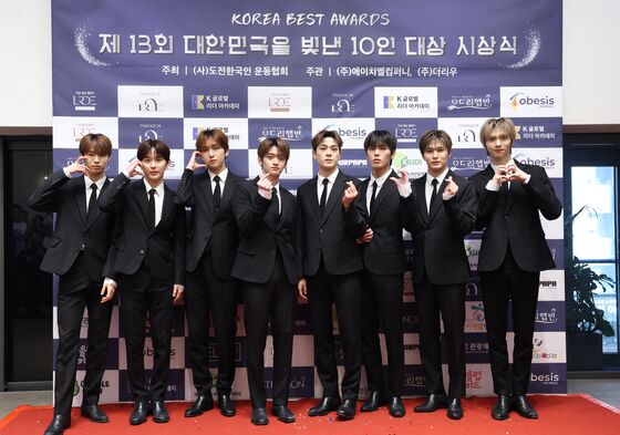 휘브 제이더·이정·원준, 돌연 활동 잠정 중단…소속사 "개인 사정"