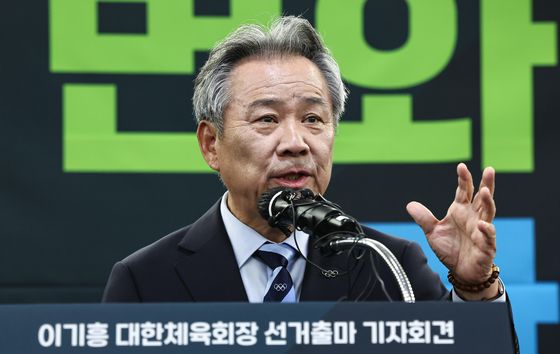 체육회장 3선 도전 이기흥 "난 결백…이대로 그만 두는 것이 무책임"