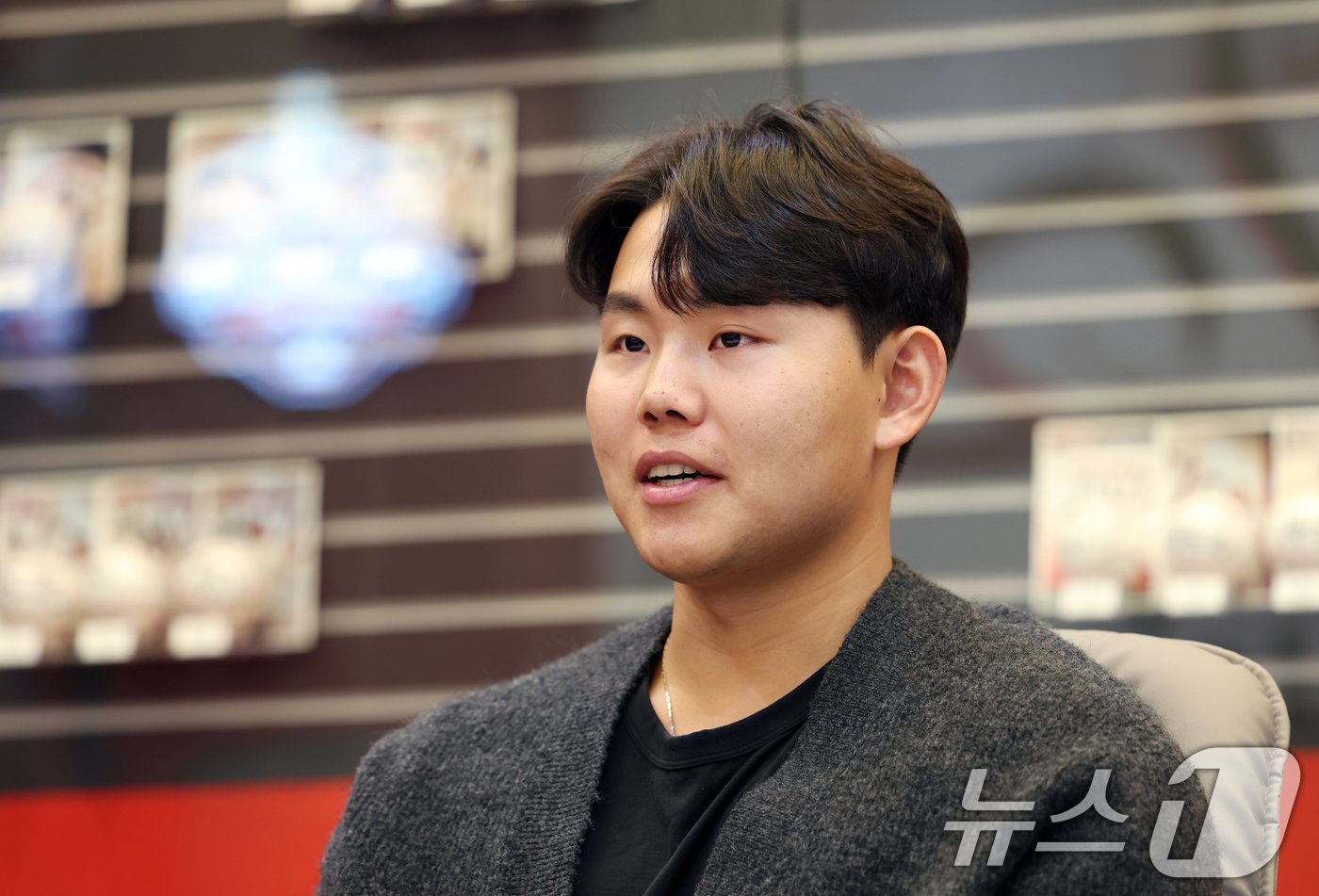 본문 이미지 - KT 위즈 소형준이 23일 오후 수원시 장안구 kt위즈파크에서 뉴스1과 인터뷰를 하고 있다. 2024.12.23/뉴스1 ⓒ News1 김영운 기자