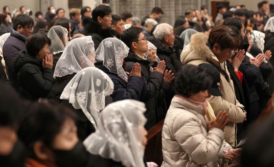 "계엄으로 얼룩진 시간, 희망 밑거름돼야"…대구서 성탄절 미사·예배