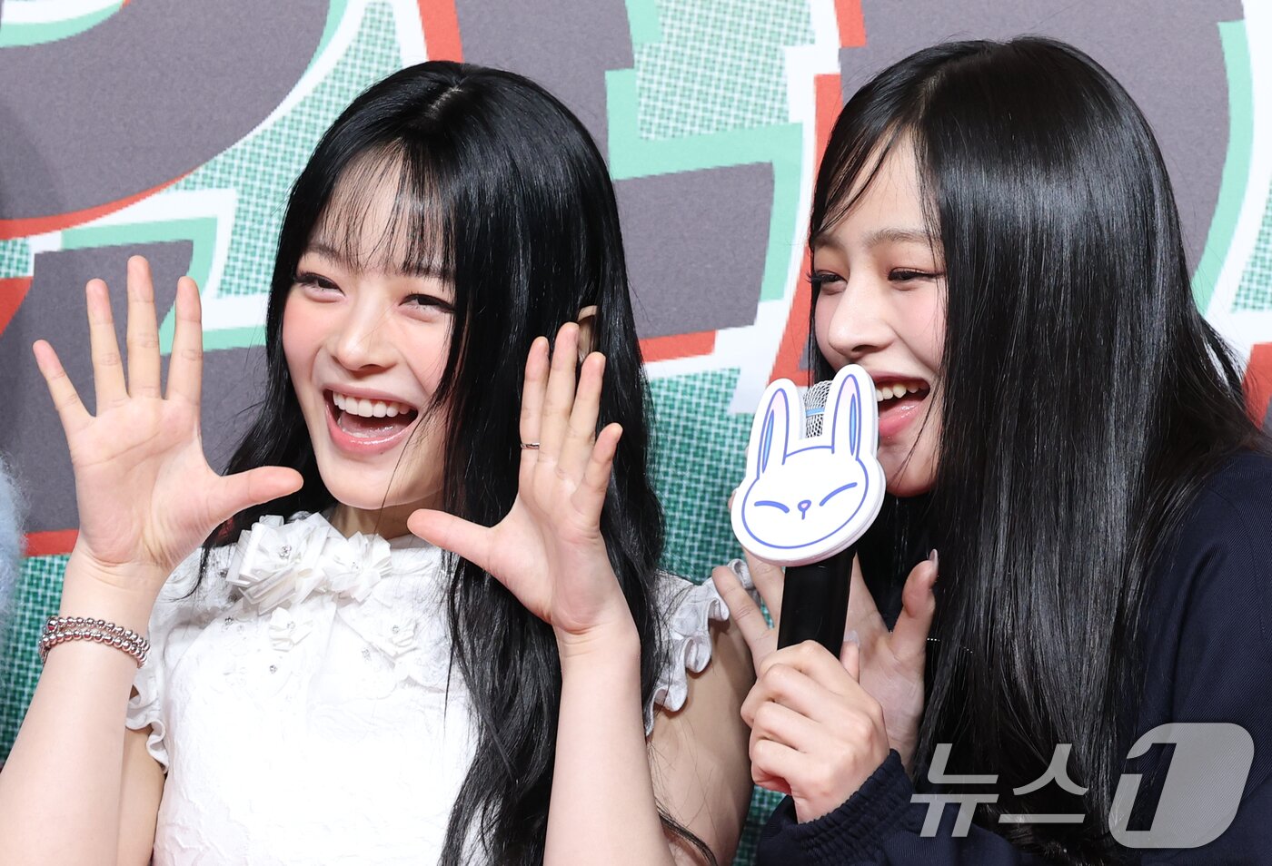 본문 이미지 - 뉴진스 하니(왼쪽)와 민지/뉴스1 ⓒ News1 권현진 기자