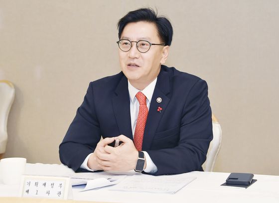 정부 "예산 더해 공공기관 투자·정책금융도 내수회복 집중"