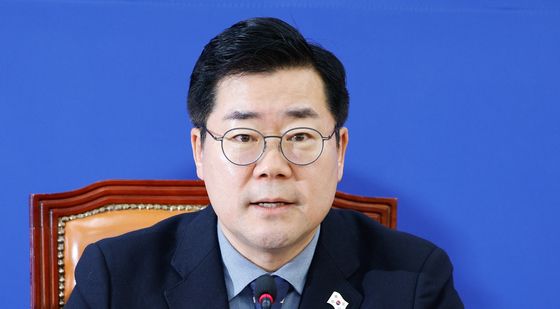 발언하는 박찬대 원내대표