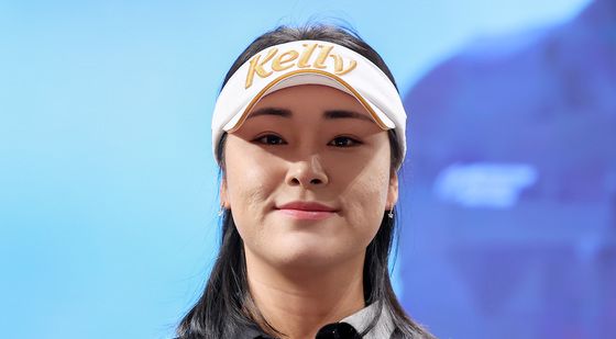 LPGA 진출 윤이나, 자신감 넘치는 미소