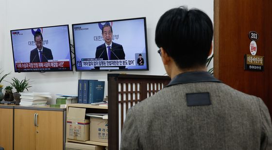 한덕수 "여야 합의 없이 임명된 헌법재판관 없어"