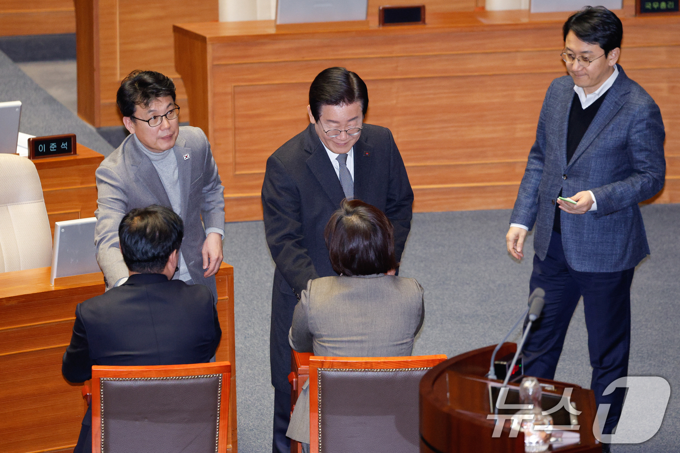 (서울=뉴스1) 안은나 기자 = 이재명 더불어민주당 대표가 26일 오후 서울 여의도 국회에서 열린 제420회국회(임시회) 제1차 본회의에서 헌법재판소 재판관(마은혁, 정계선, 조한 …