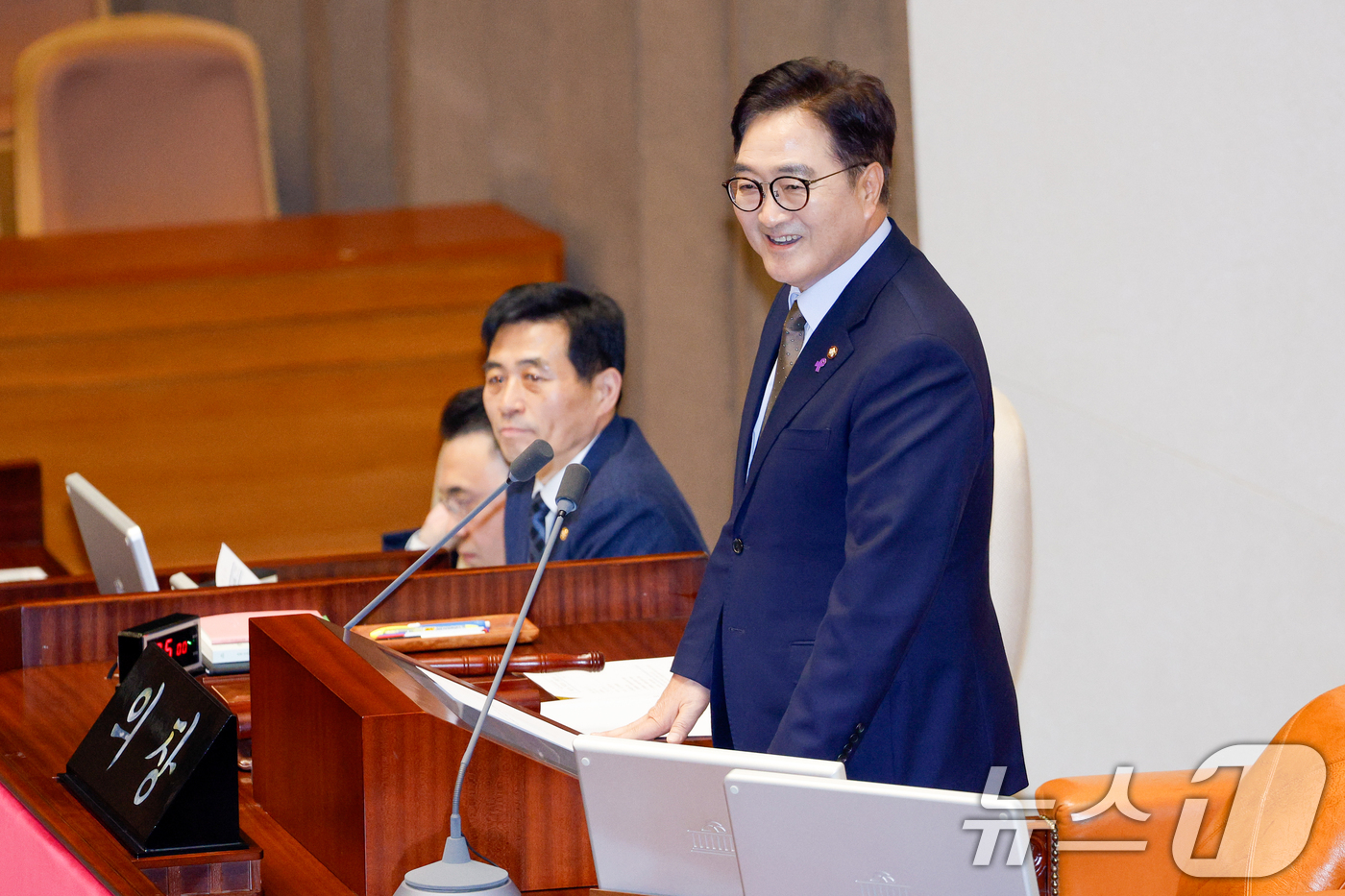 (서울=뉴스1) 안은나 기자 = 우원식 국회의장이 26일 오후 서울 여의도 국회에서 열린 제420회국회(임시회) 제1차 본회의에서 조인철 의원 법안 제안설명 중 시국 관련 발언에 …