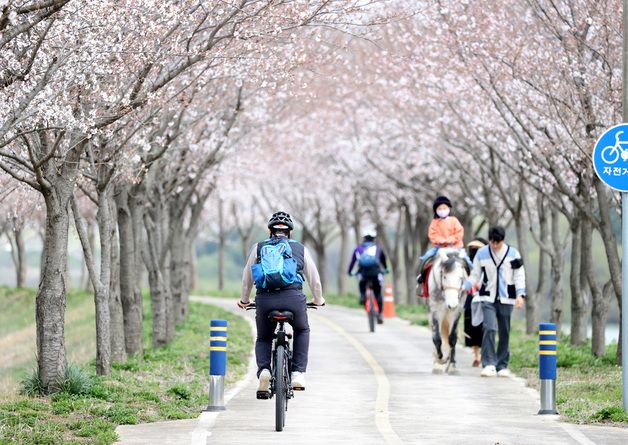 '의령 부자설레길 23.4km' 자전거 자유여행 대표코스 60선 선정