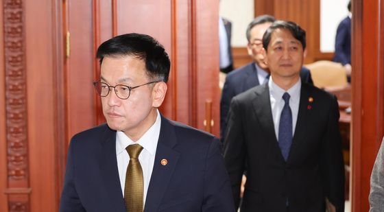 韓 탄핵 표결 앞두고…최상목 부총리, 국무위원 간담회 개최