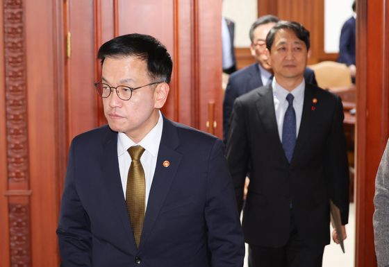 최상목 대통령 권한대행 체제…첫 일정은 부처 지시·대국민담화