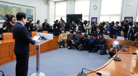 대국민 성명 발표하는 이재명 대표