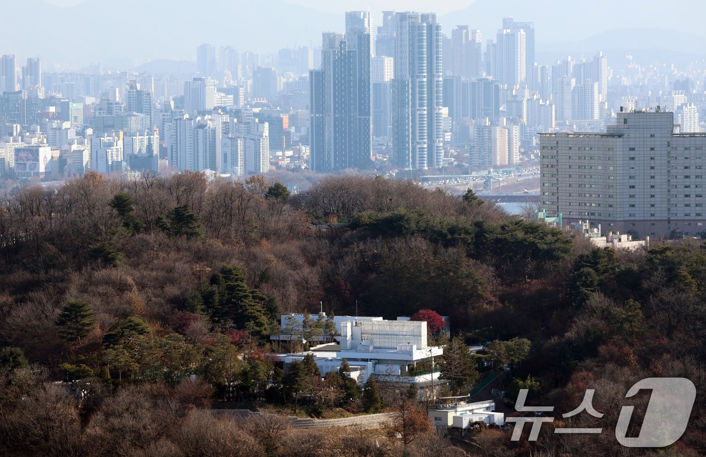 27일 서울 한남동 윤석열 대통령 관저에 적막감이 돌고 있다. 2024.12.27/뉴스1 ⓒ News1 김명섭 기자