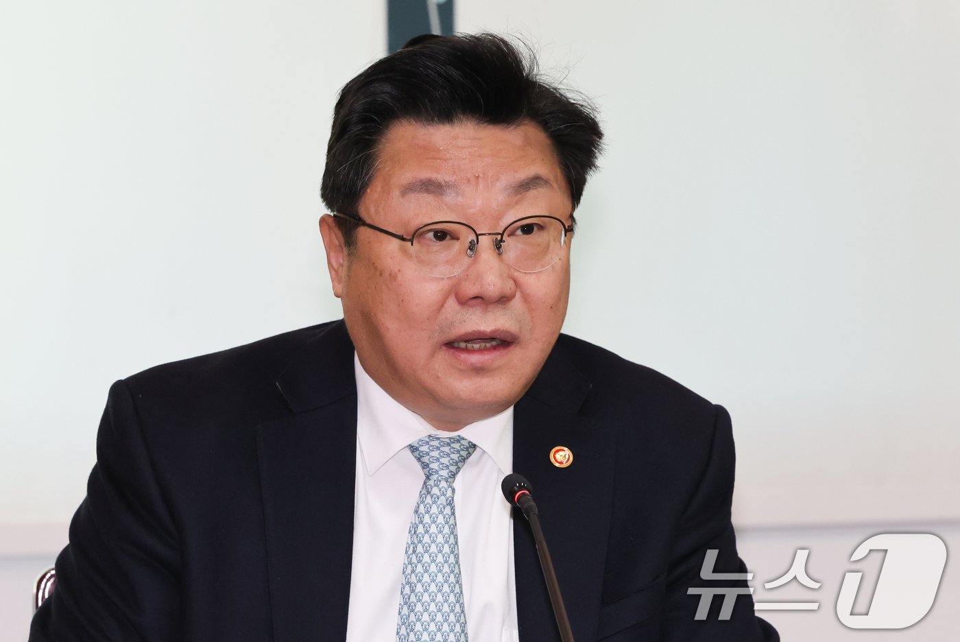 본문 이미지 - 주형환 저출산고령사회위원회 부위원장이 27일 서울 종로구 정부서울청사에서 열린 제7차 인구비상대책회의에서 모두발언을 하고 있다. 2024.12.27/뉴스1 ⓒ News1 허경 기자