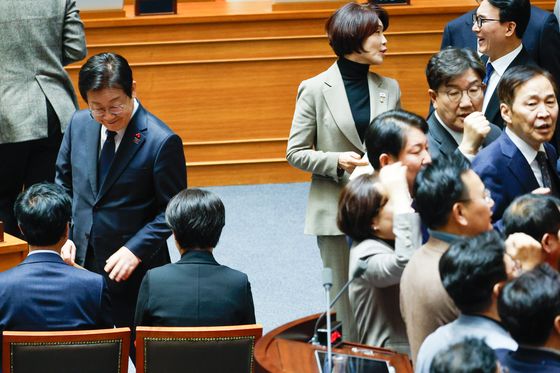 한덕수, 권한대행 2주만에 직무정지…마용주 대법관 임명안 가결(종합)