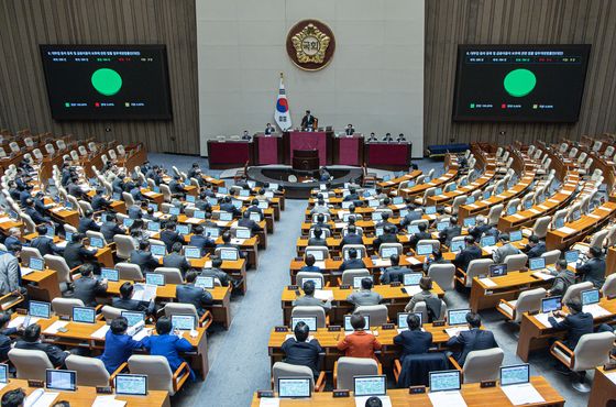 '반사회적 불법대부계약 무효'…대부업법 개정안 국회 본회의 통과