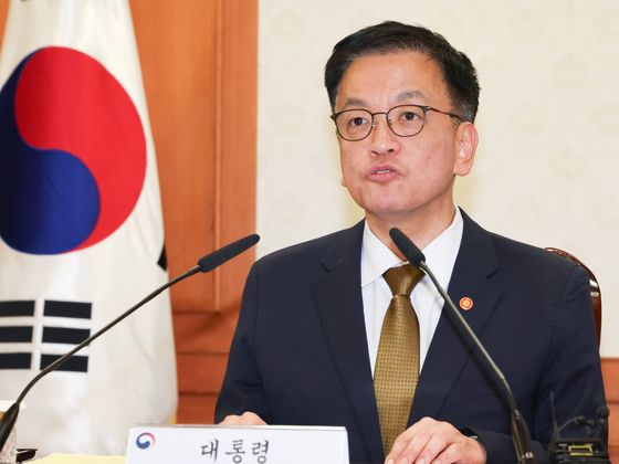 최 권한대행, 주말 공식일정 없이 부처 보고 받을 예정