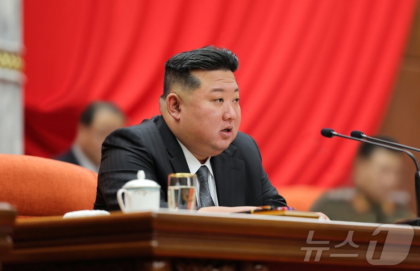 본문 이미지 - &#40;평양 노동신문=뉴스1&#41; = 김정은 북한 노동당 총비서 [국내에서만 사용가능. 재배포 금지. DB 금지. For Use Only in the Republic of Korea. Redistribution Prohibited] rodongphoto@news1.kr