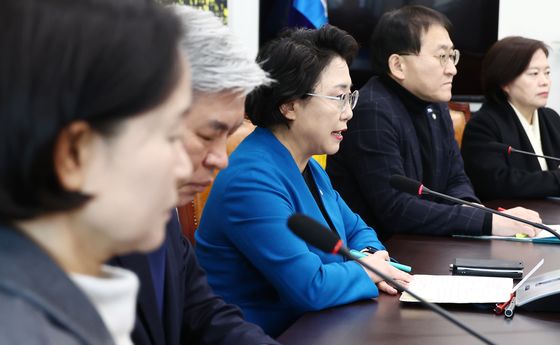 혁신당, 내일 '국힘 위헌정당심판' 진정서 제출…민주당 동참 주목