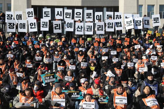 민주, 장애인의 날 맞아 "장애인 정책 청사진은 모든 불평등 해소"
