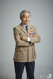 본문 이미지 - 월남전 참전유공자 제복.(국가보훈부 제공)