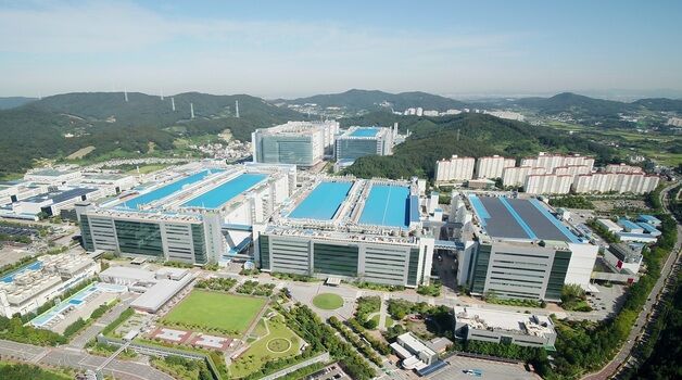 삼성디스플레이, 2분기 폴더블 OLED 점유율 1위…갤럭시 효과