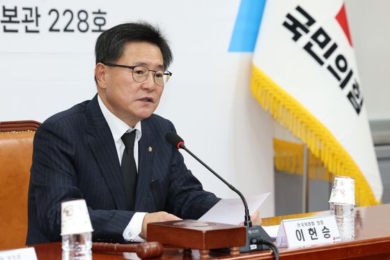 4선 이헌승, 국힘 원내대표 후보 등록…김성원·송언석과 '3파전'