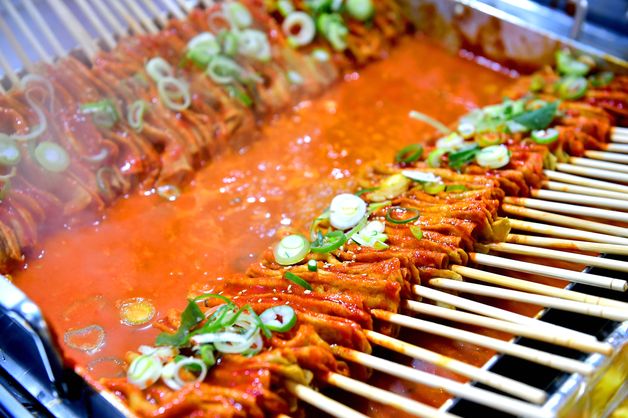 상표 등록한 원조 먹거리…제천서 '빨간오뎅' 축제 열린다