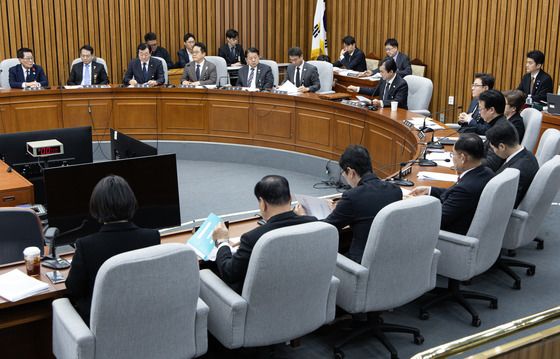 비상계엄·내란 국정조사계획 '특위 통과'…여야 18명 위원 구성