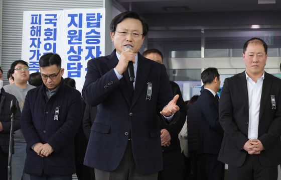 "절이라도 드리겠다" 제주항공 대표에 유족들 "보여주기 말라"(종합)