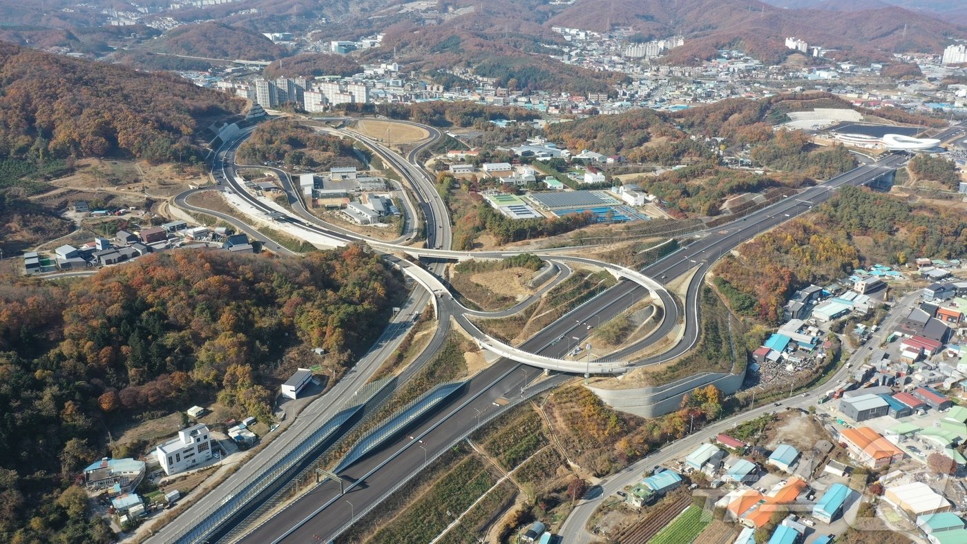 세종-포천 고속도로 북용인 나들목 전경.&#40;용인시 제공&#41; ⓒ News1 김평석 기자