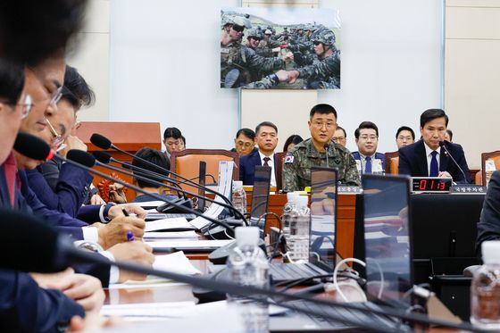 "국민에 총칼 겨눠" "성공해도 반역"…국회 '계엄' 난타(종합 2보)