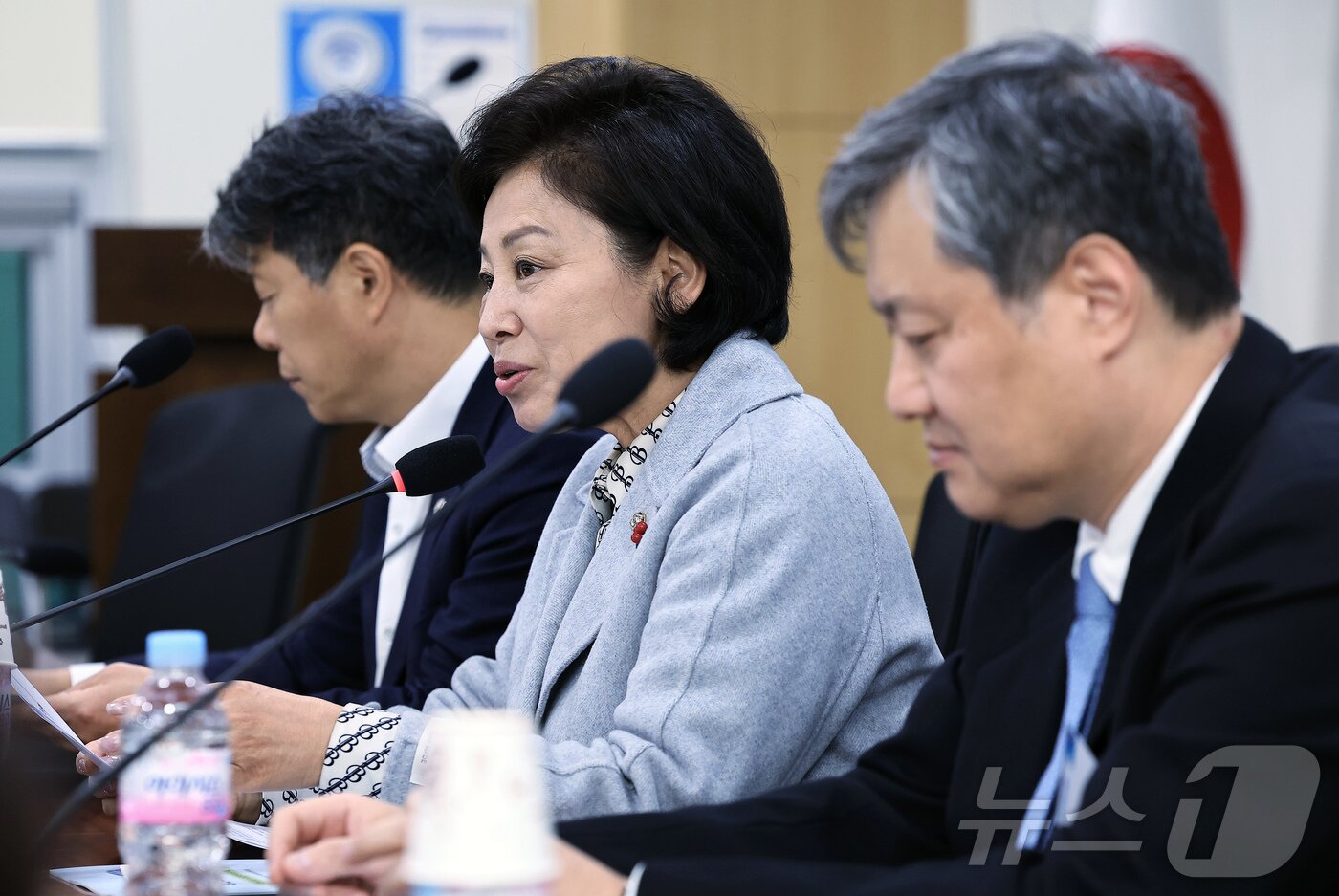 본문 이미지 - 남인순 더불어민주당 의원이 5일 오후 서울 여의도 국회 의원회관에서 열린 국민 건강 보호를 위한 금연정책 강화 방안 모색 토론회에서 인사말을 하고 있다. 2024.12.5/뉴스1 ⓒ News1 박정호 기자