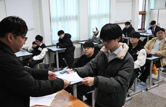 표준점수·백분위·등급…'12월 5일' 받을 성적표 해부 [2026수능]