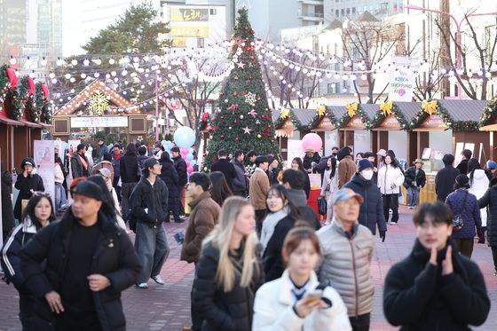 위상 달라진 동행축제…걸맞는 대우가 필요하다[기자의눈]