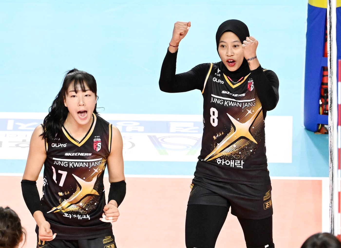 본문 이미지 - 정관장이 한국도로공사를 꺾고 3연승을 달렸다.(KOVO 제공)