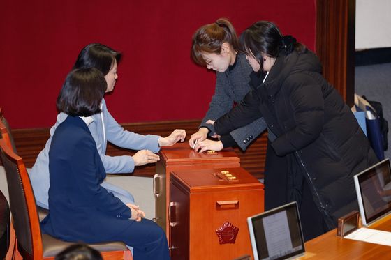 소신투표 김예지 "난 담 넘을 순 없었지만, 尹 담화에 시민 대신할 의무감"