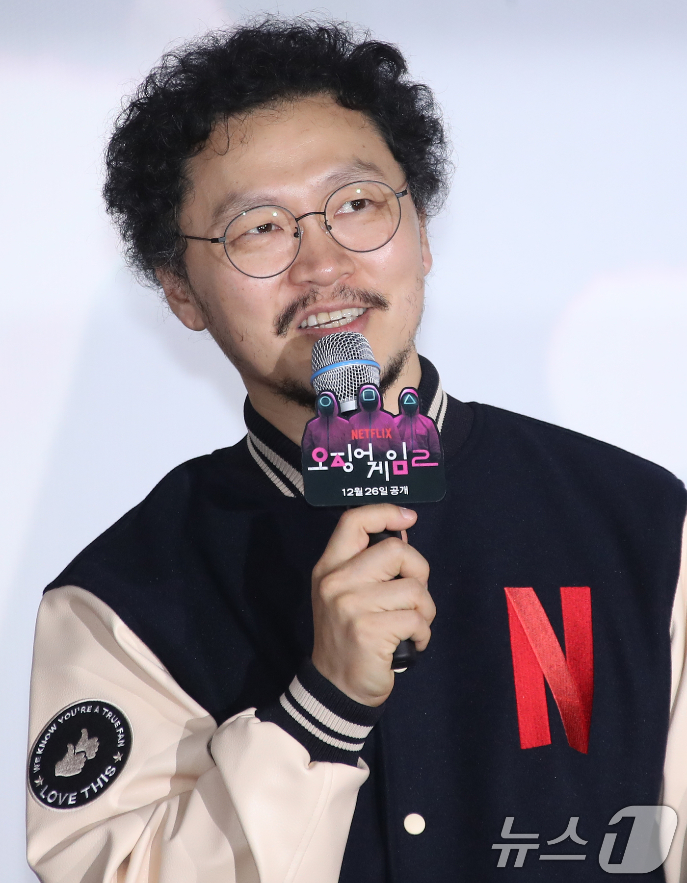 (서울=뉴스1) 권현진 기자 = 배우 양동근이 9일 서울 중구 동대문디자인플라자(DDP)에서 열린 넷플릭스 오리지널 시리즈 '오징어 게임' 시즌2 제작발표회에서 인사말을 하고 있다 …