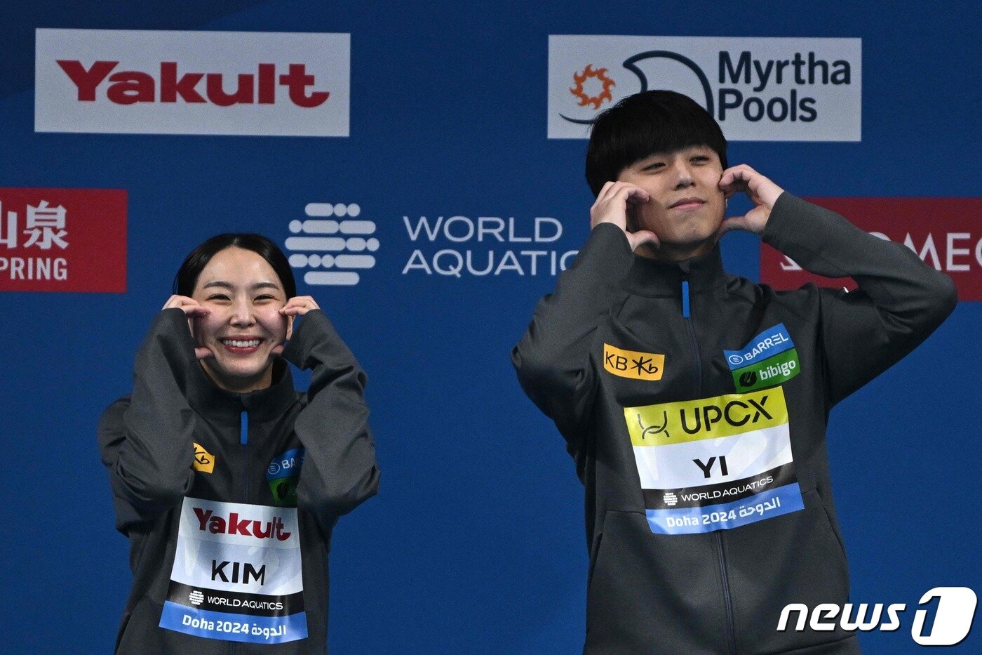 본문 이미지 - 한국 다이빙 김수지(왼쪽), 이재경. ⓒ AFP=뉴스1