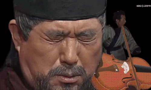 본문 이미지 - KBS교향악단 공식 유튜브 채널에 2000년도 전 국민적 인기를 얻었던 KBS 1TV 드라마 &#39;태조왕건&#39;에 담긴 인기 대사들이 편집된 영상이 올라와 눈길을 끌고 있다. KBS교향악단 유튜브