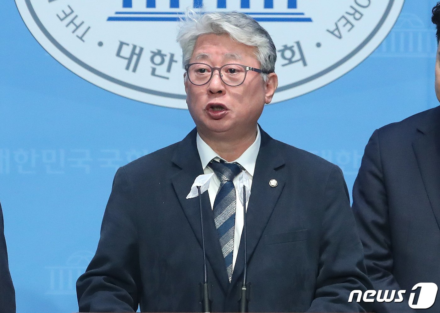 본문 이미지 - 조응천 개혁신당 최고위원이 13일 오전 서울 여의도 국회 소통관에서 기자회견을 갖고 제22대 국회의원선거(총선) 출마 선언을 하고 있다. 2024.2.13/뉴스1 ⓒ News1 임세영 기자