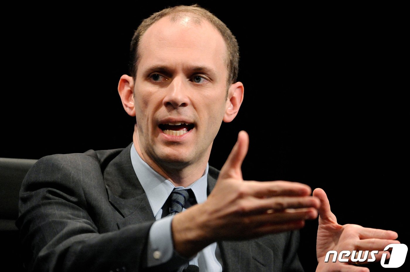 본문 이미지 - 오스탄 굴스비 시카고 연은 총재 ⓒ 로이터=뉴스1 ⓒ News1 박형기 기자