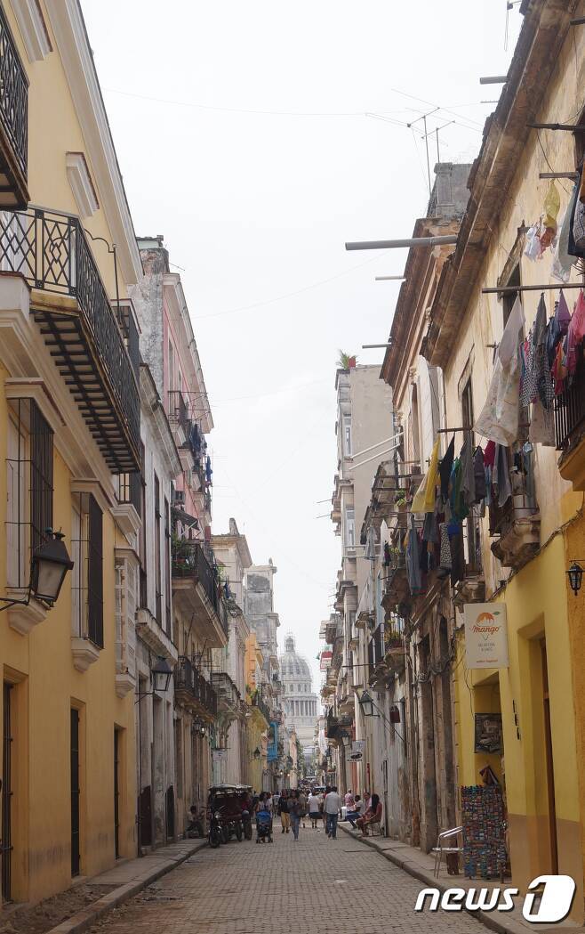 본문 이미지 - 쿠바 아바나 도심 골목 2017.11 ⓒ 최종일 기자=News1
